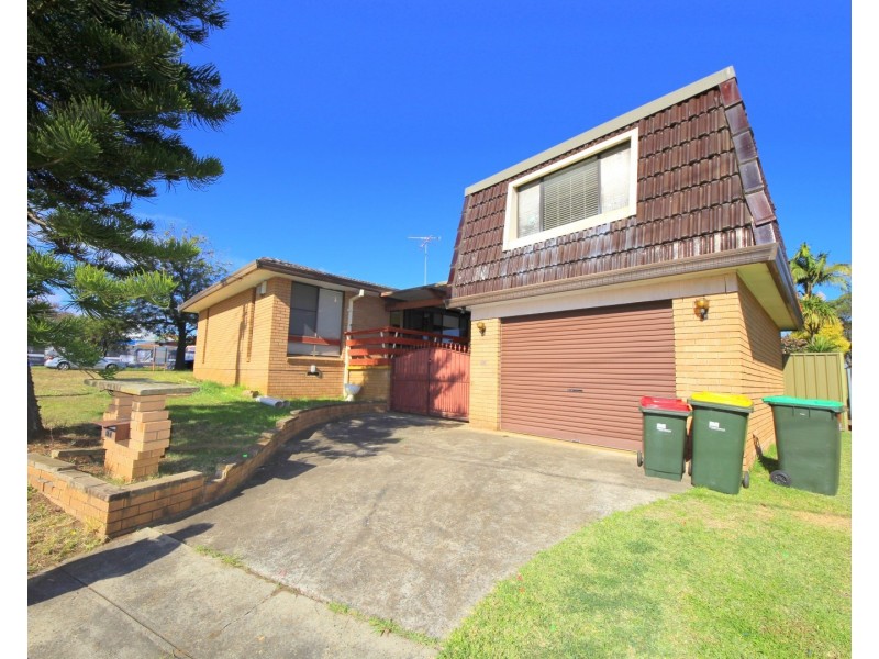 61 Lucas Avenue, Moorebank NSW 2170