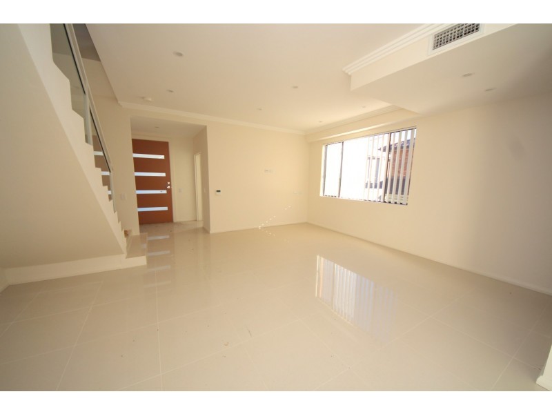 8/3 St Johns Avenue, Auburn NSW 2144