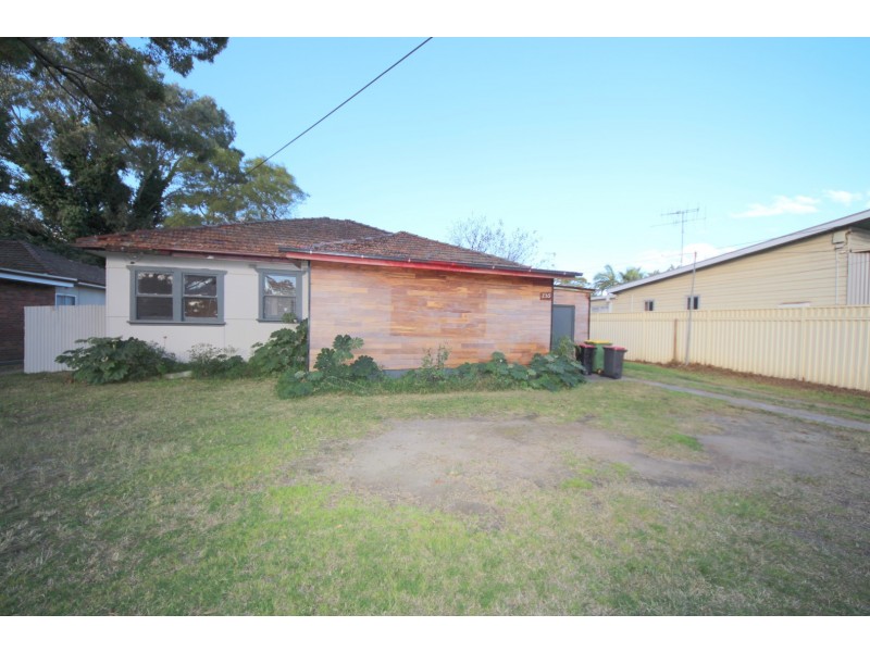 235 Henry Lawson Drive, Georges Hall NSW 2198