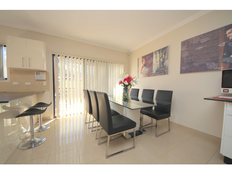 4/17 Sunset Avenue, Bankstown NSW 2200