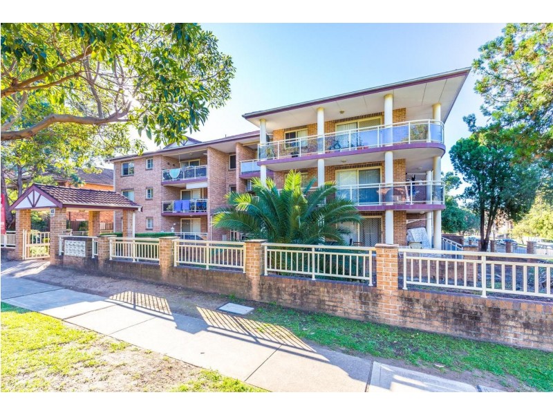 8/45 Reynolds Avenue, Bankstown NSW 2200