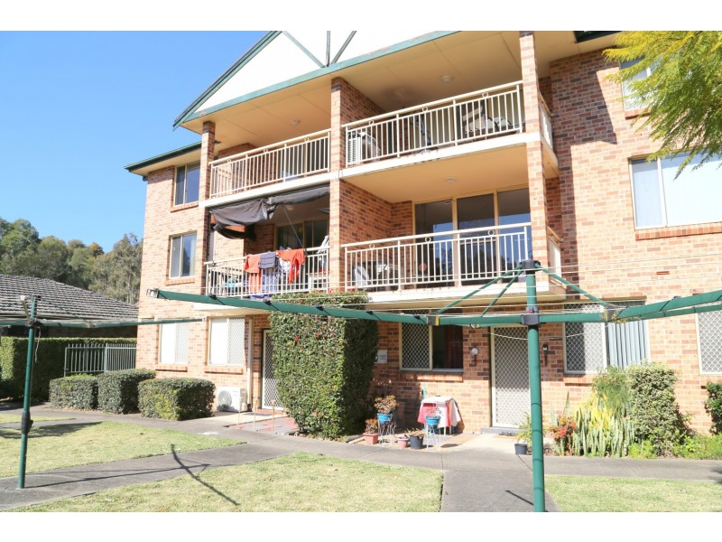 17/25 De Witt Street, Bankstown NSW 2200