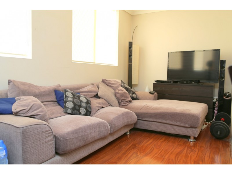 17/25 De Witt Street, Bankstown NSW 2200