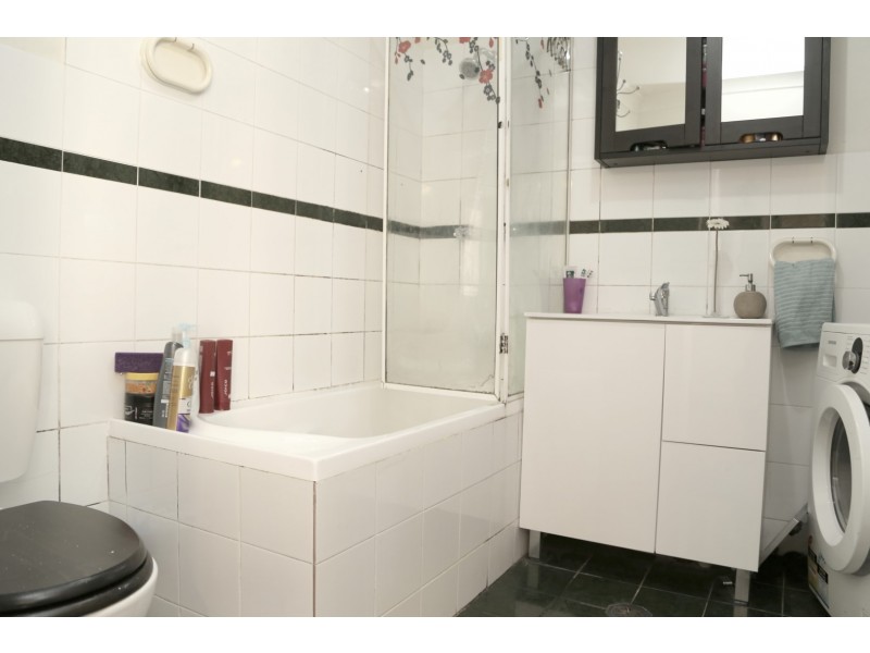 17/25 De Witt Street, Bankstown NSW 2200