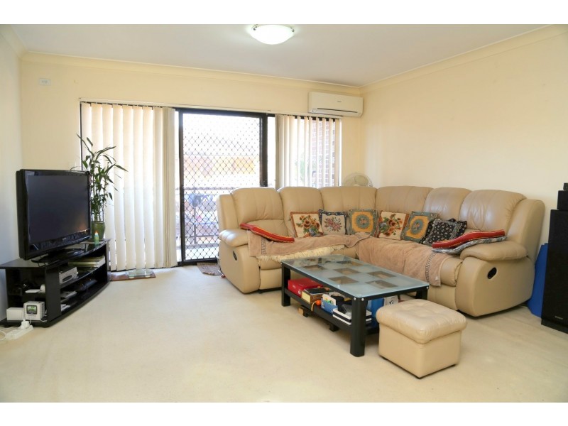 13/35-39 Cairds Avenue, Bankstown NSW 2200