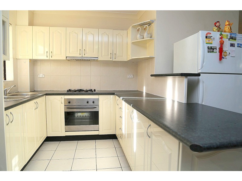 13/35-39 Cairds Avenue, Bankstown NSW 2200