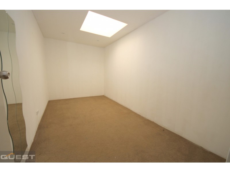 8/1 Haig Avenue, Georges Hall NSW 2198