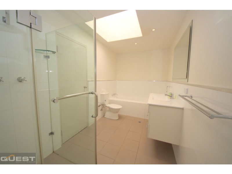 8/1 Haig Avenue, Georges Hall NSW 2198