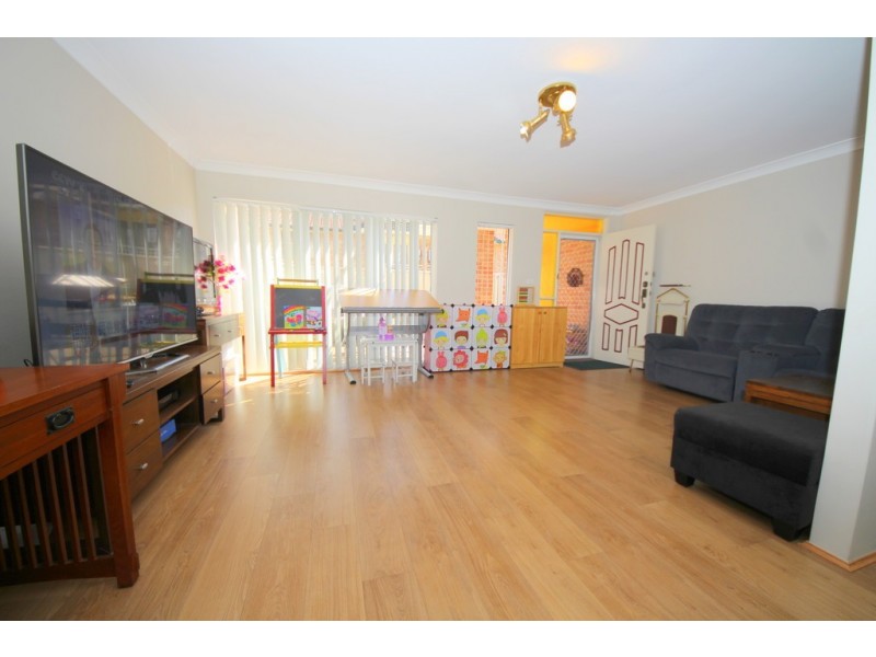 2/19 Dellwood Street, Bankstown NSW 2200