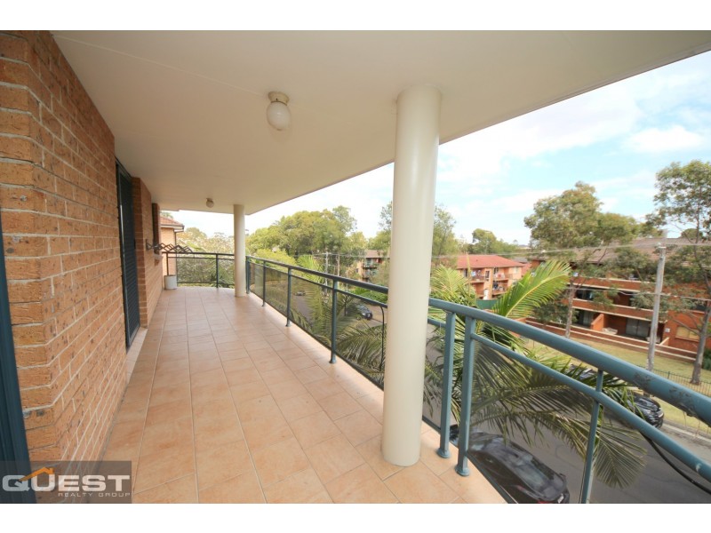 18/37-43 Sir Joseph Banks Street, Bankstown NSW 2200