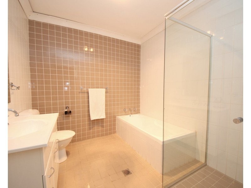 4/69 Clarence Street, Condell Park NSW 2200