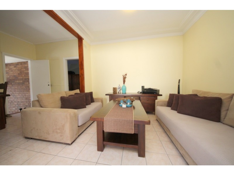 454 Waterloo Road, Greenacre NSW 2190