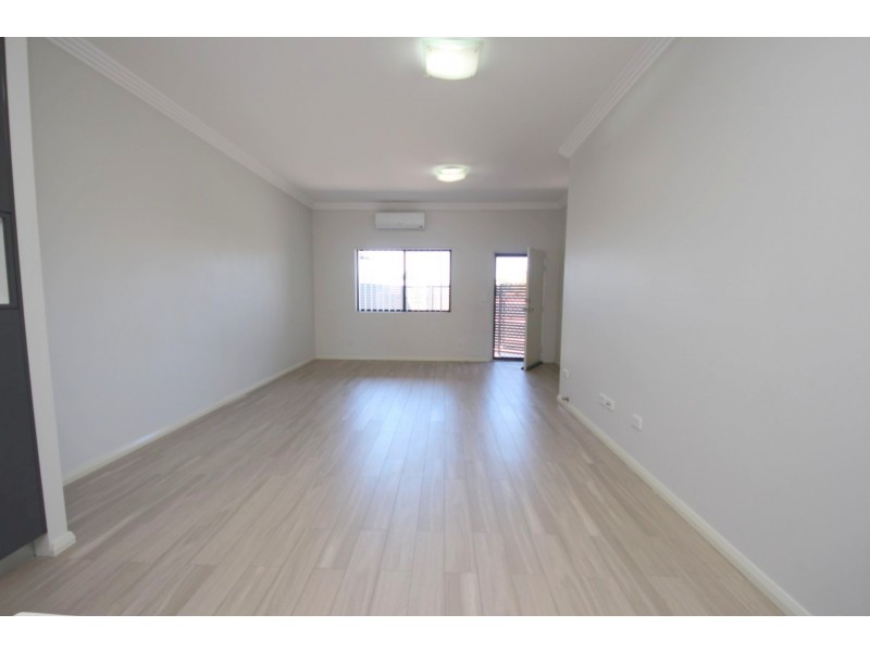 8/360 Hector Street, Bass Hill NSW 2197