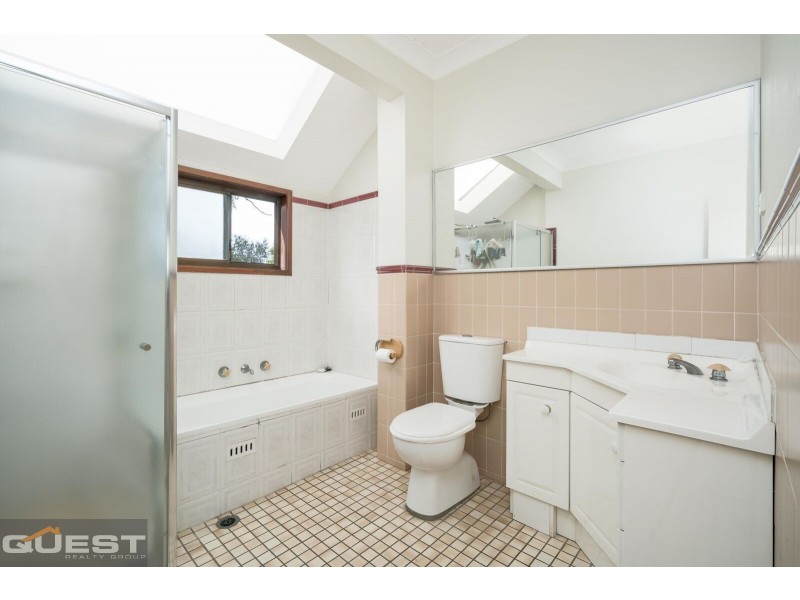 2/34 Prairie Vale Road, Bankstown NSW 2200