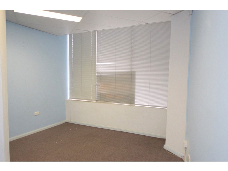 41 Court Road, Fairfield NSW 2165