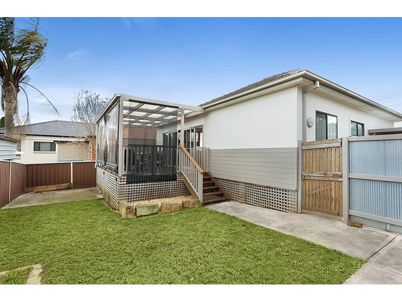 1 Winifred st, Condell Park NSW 2200