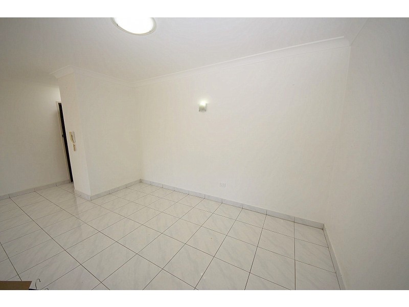 30/24 Sir Joseph Banks Street, Bankstown NSW 2200