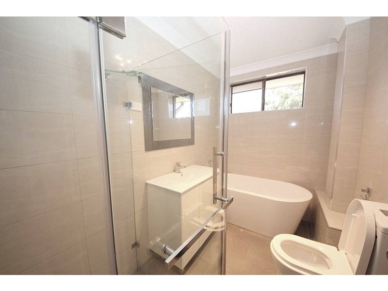 30/24 Sir Joseph Banks Street, Bankstown NSW 2200