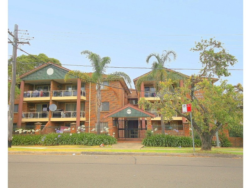 11/54 Sir Joseph Banks Street, Bankstown NSW 2200
