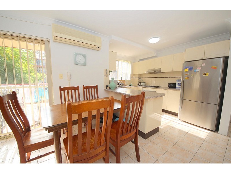 18/76 Meredith Street, Bankstown NSW 2200