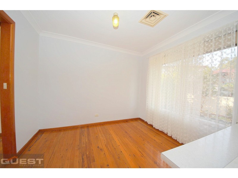 5 Flinders Road, Georges Hall NSW 2198