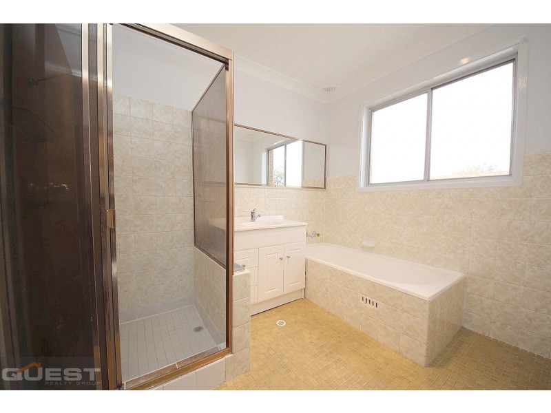5 Flinders Road, Georges Hall NSW 2198