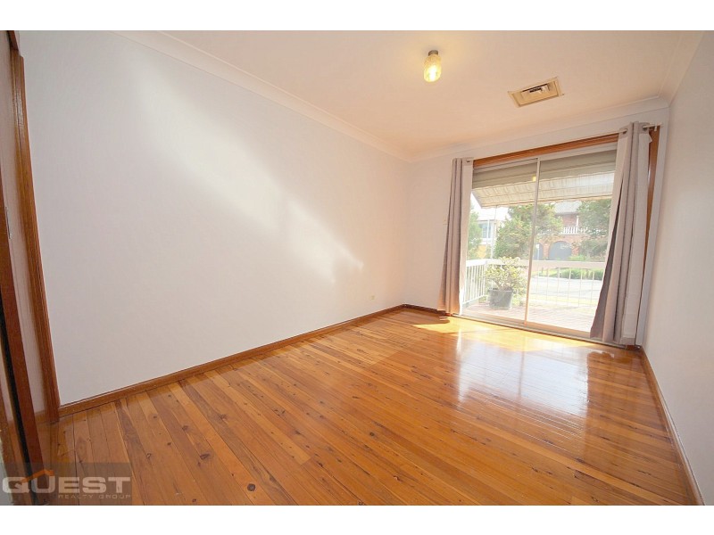 5 Flinders Road, Georges Hall NSW 2198