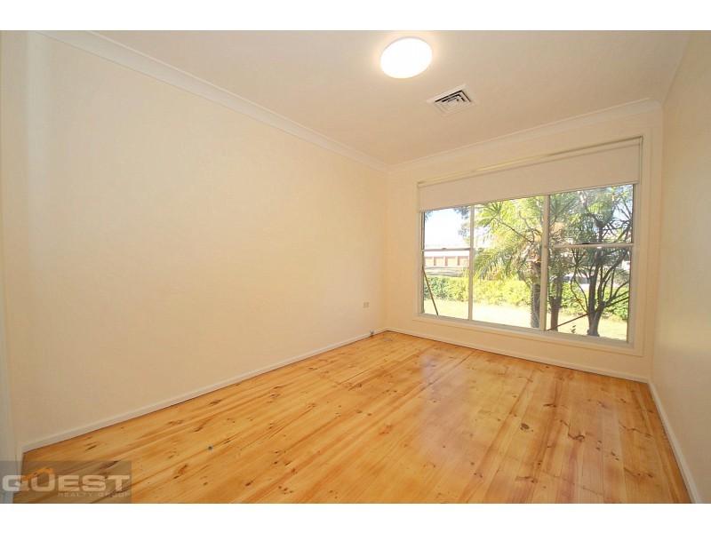 11 Ledbury Place, Chipping Norton NSW 2170