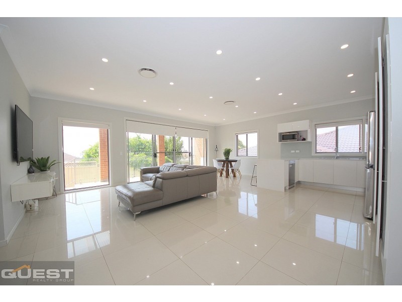 9/2 Curtin Place, Condell Park NSW 2200