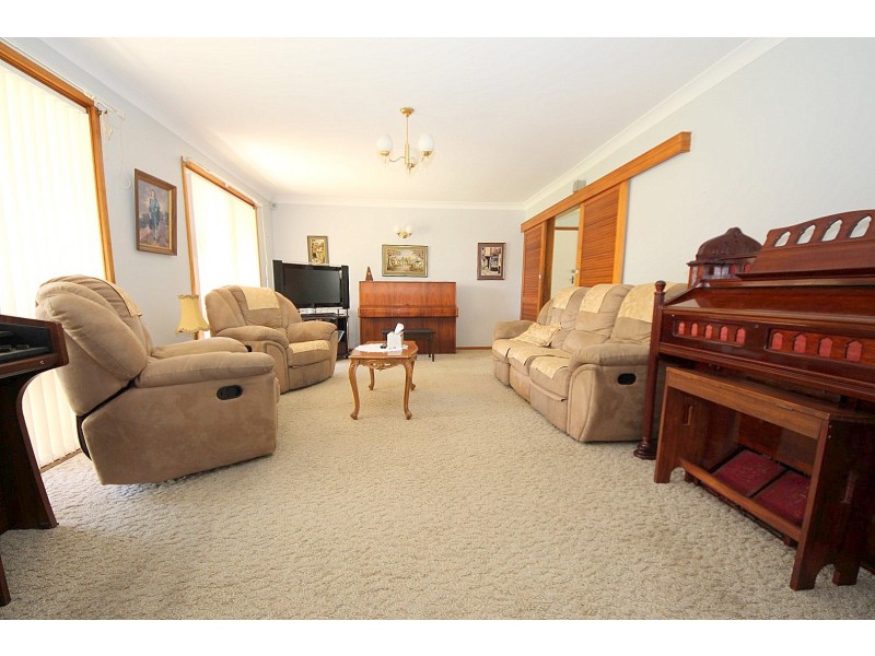 40 Clyde Avenue, Moorebank NSW 2170