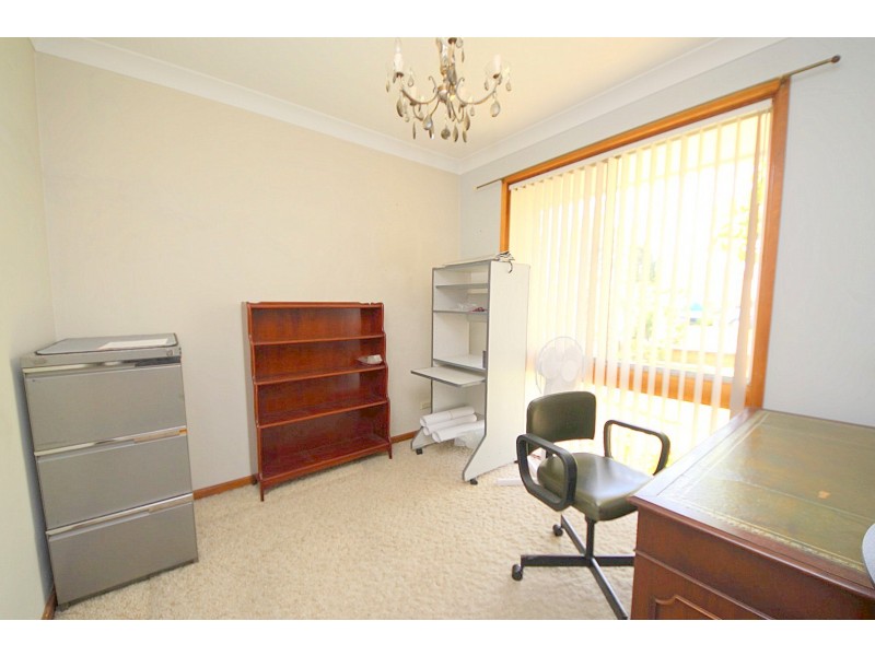 40 Clyde Avenue, Moorebank NSW 2170