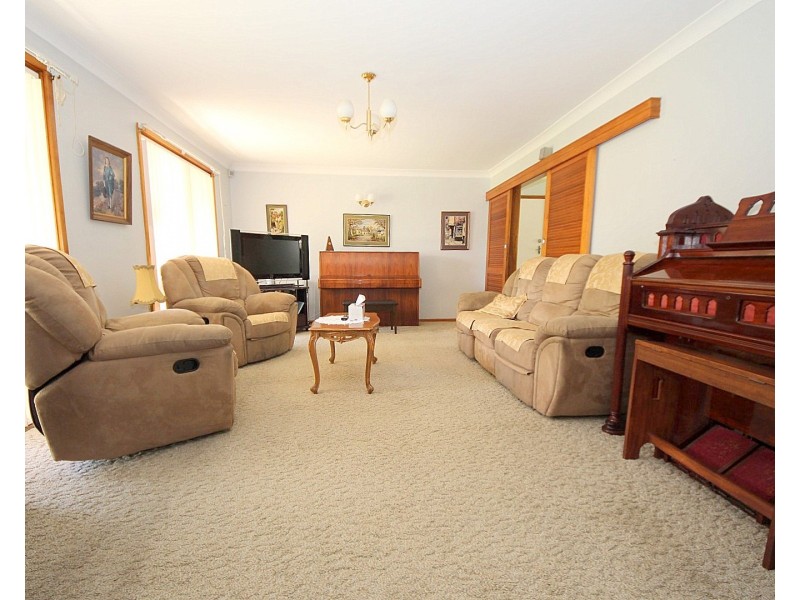 40 Clyde Avenue, Moorebank NSW 2170