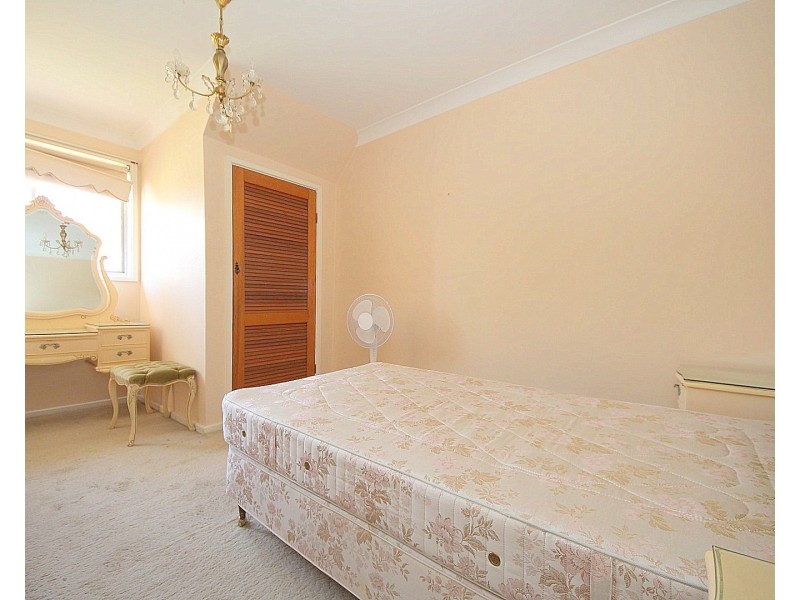 40 Clyde Avenue, Moorebank NSW 2170