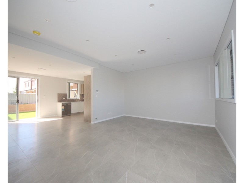 1/13-15 Kirkham Road, Auburn NSW 2144