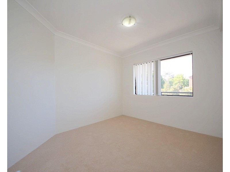 11/13 Gordon Street, Bankstown NSW 2200