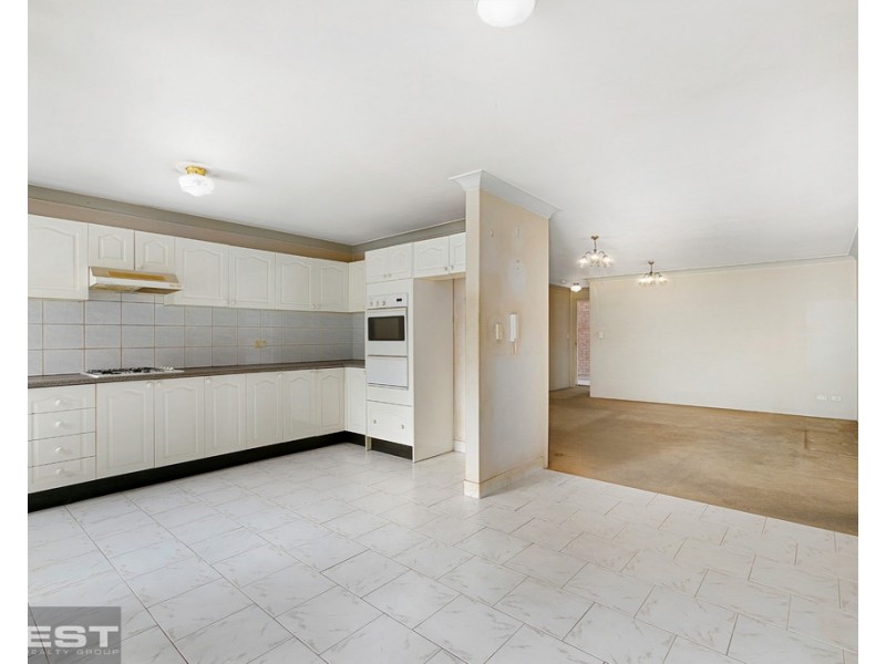 2/9 Sir Joseph Banks Street, Bankstown NSW 2200