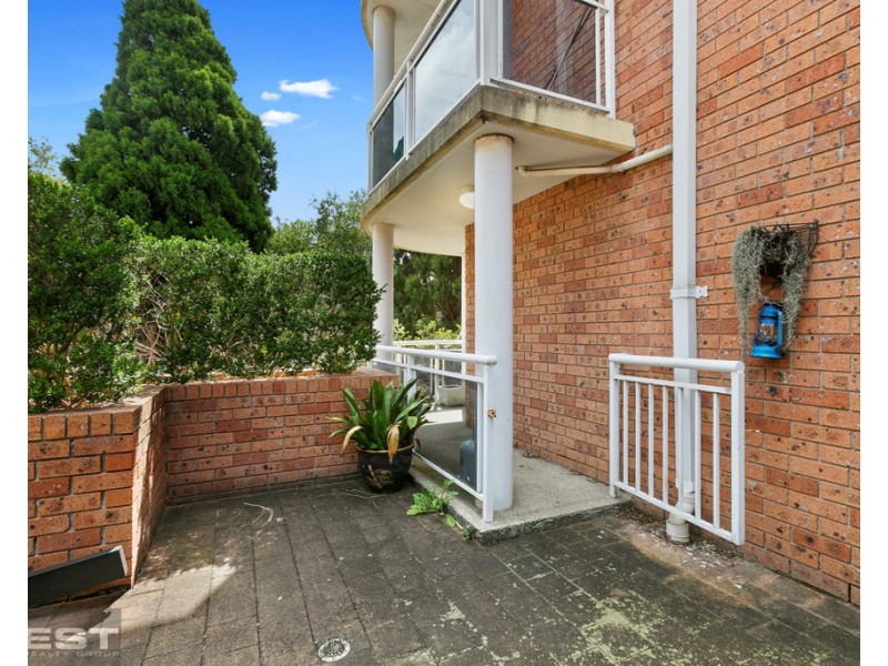 2/9 Sir Joseph Banks Street, Bankstown NSW 2200
