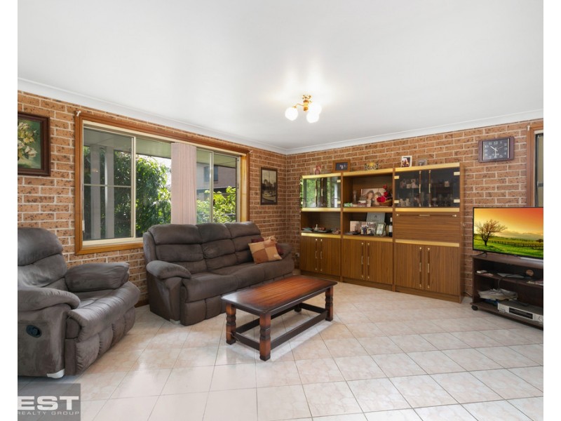 102 Highview Avenue, Greenacre NSW 2190