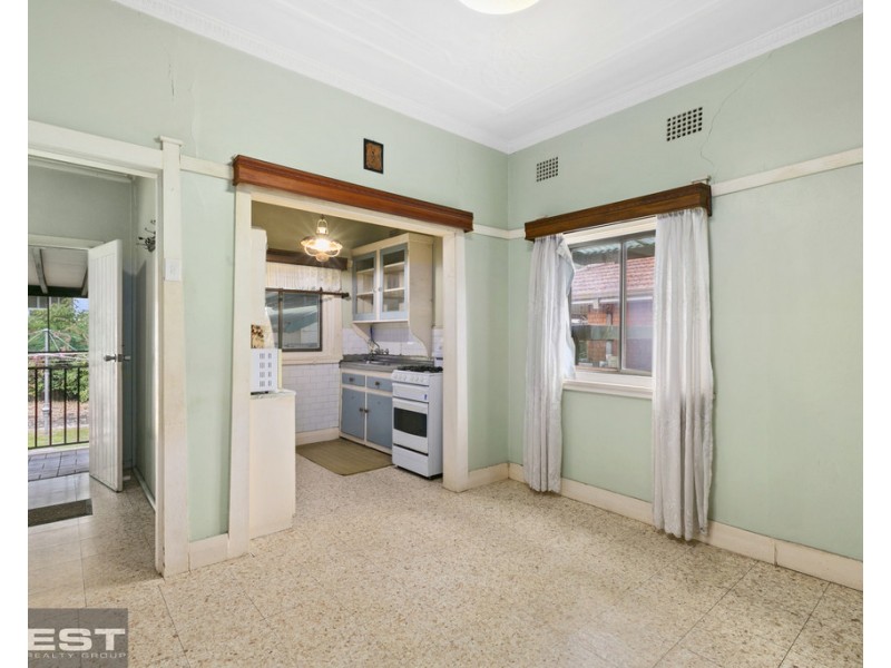 35 Reynolds Avenue, Bankstown NSW 2200