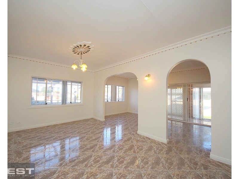 7 Mons Street, Condell Park NSW 2200