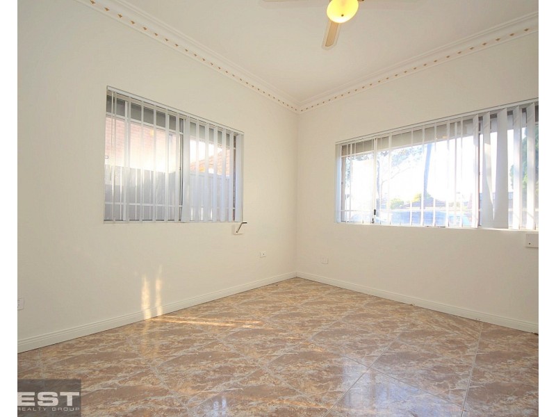 7 Mons Street, Condell Park NSW 2200