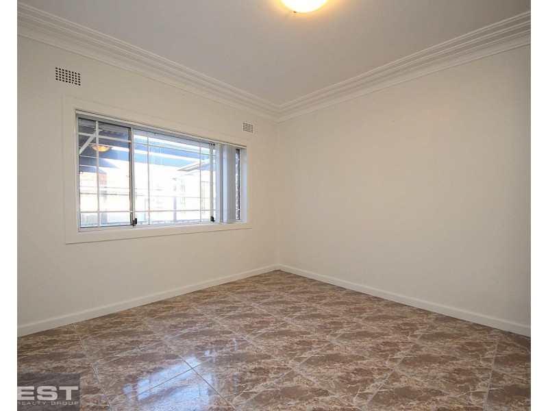 7 Mons Street, Condell Park NSW 2200