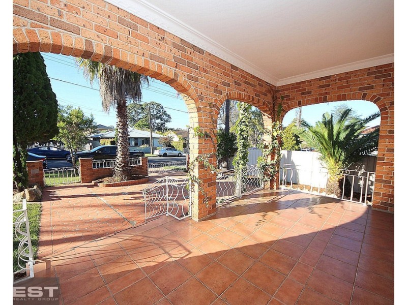 7 Mons Street, Condell Park NSW 2200