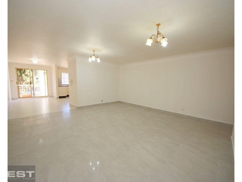 2/9 Sir Joseph Banks Street, Bankstown NSW 2200