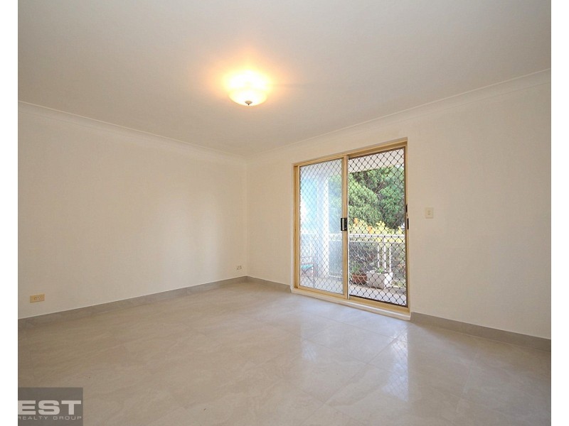 2/9 Sir Joseph Banks Street, Bankstown NSW 2200