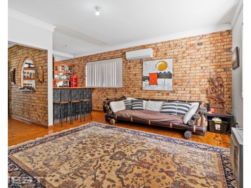 19 Bangalow Avenue, Chipping Norton NSW 2170