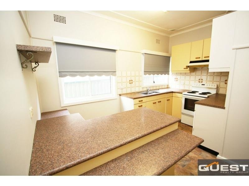 32 Robertson Road, Chester Hill NSW 2162