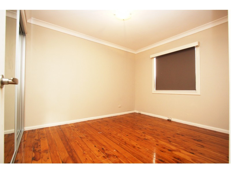 32 Robertson Road, Chester Hill NSW 2162