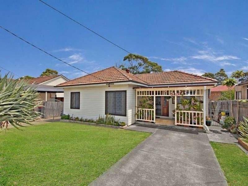 32 Pandora Street, Greenacre NSW 2190