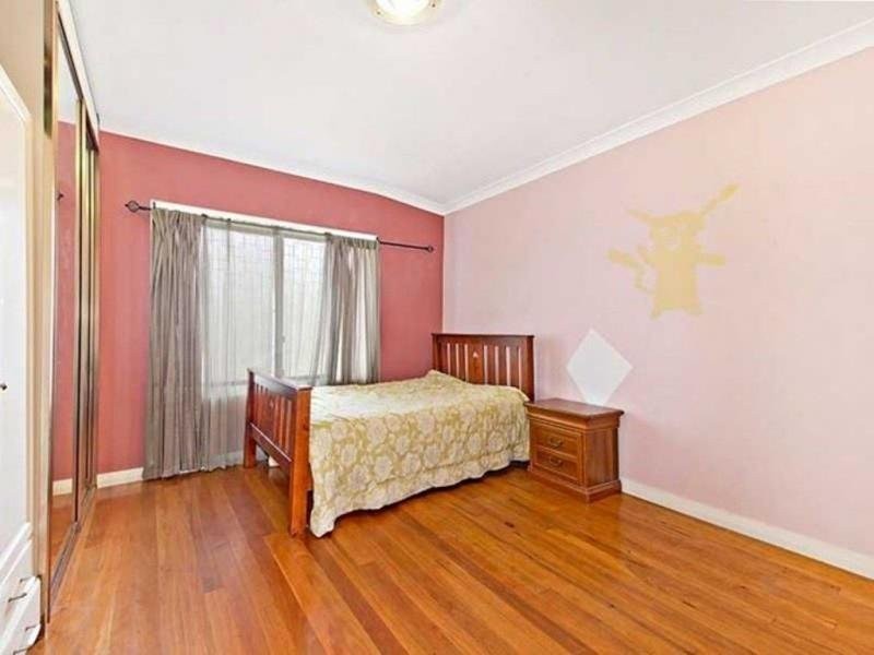 32 Pandora Street, Greenacre NSW 2190